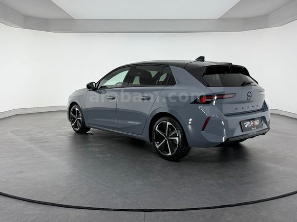 otomobil Opel Astra 1.2 Turbo GS