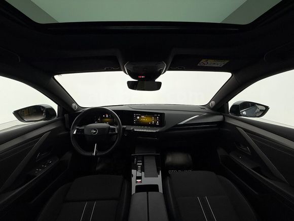 otomobil Opel Astra 1.2 Turbo GS