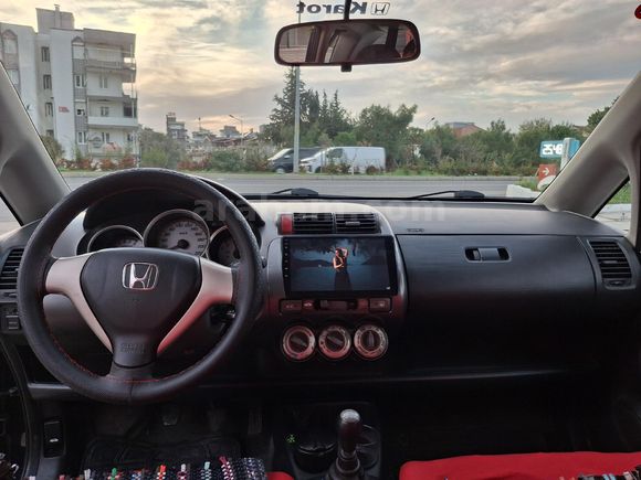 Sahibinden Honda Jazz 1.4 LS 2005 Model