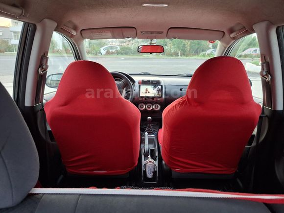 Sahibinden Honda Jazz 1.4 LS 2005 Model