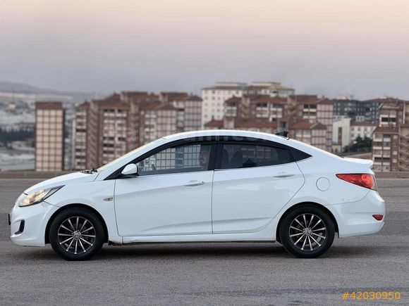 MHG AUTO'DAN HYUNDAİ ACCENT BLUE 1.6 CRDİ KUSURSUZ