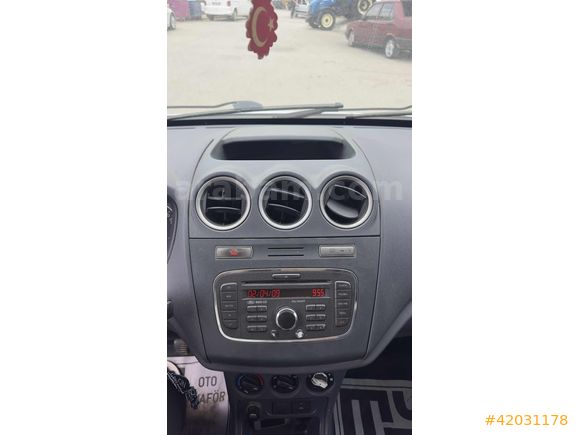 TERMOKİNLİ FORD TRANSİT CONNECT 75 HP