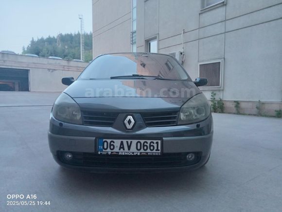 Sahibinden Renault Scenic 1.6 Dynamique 2004 Model