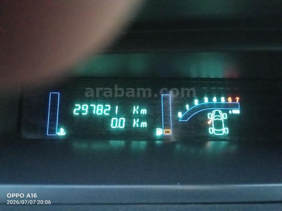 Sahibinden Renault Scenic 1.6 Dynamique 2004 Model