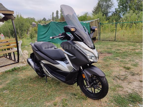 HONDA FORZA 250cc MaxiScooter 15BIN KM DE TAKAS OLUR