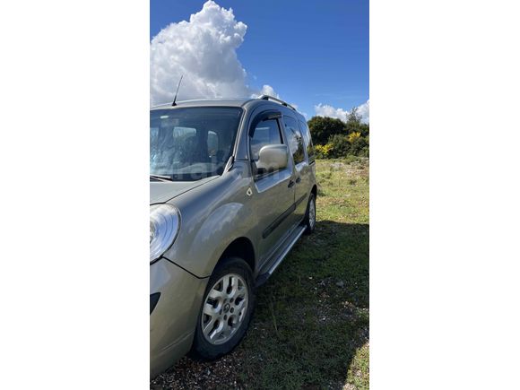 Acil 
Sahibinden Renault Kangoo Multix 1.5 dCi Expression 2011 Model 
