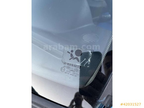 KAYA OTOMOTİVDEN 2003 CLIO 1.4 16 WALF KLIMALI 3 PARÇA BOYALI