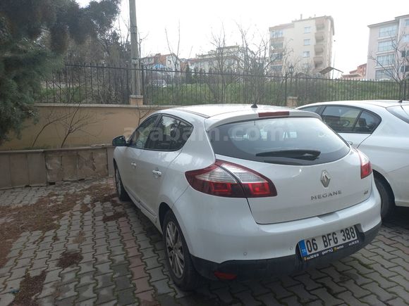 Sahibinden Renault Megane 1.5 dCi Touch Plus 2015 Model 