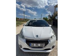 Sahibinden Peugeot 208 1.2 VTi Active 2012 Model  145000 km Beyaz