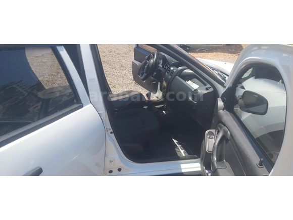 Duster 1.5 dCi Ambiance 2017 yeni direksiyon guncel 2 adet ekspertiz vardir