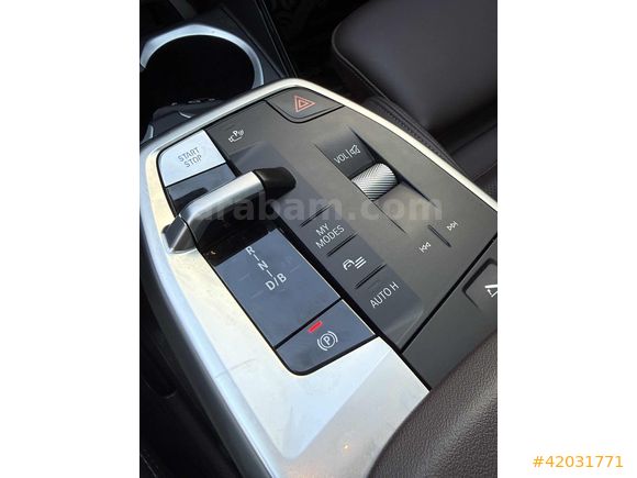 2024 İX1 eDRIVE20 C.TAVAN MOCHA DERİ E.BAGAJ JANT BOYASIZ BAYİİ