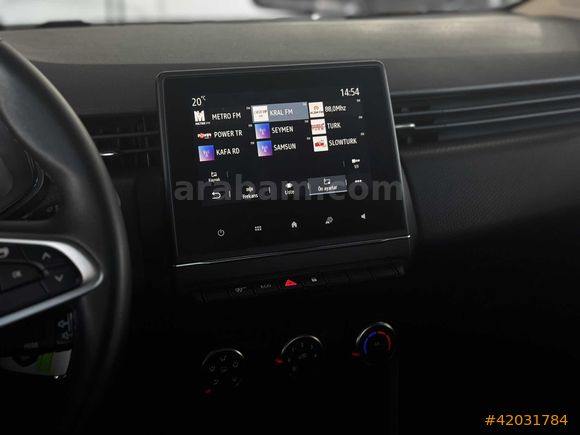 YKTCAR AUTOGROSS'DAN 2023 CLİO TOUCH HATASIZ BOYASIZ