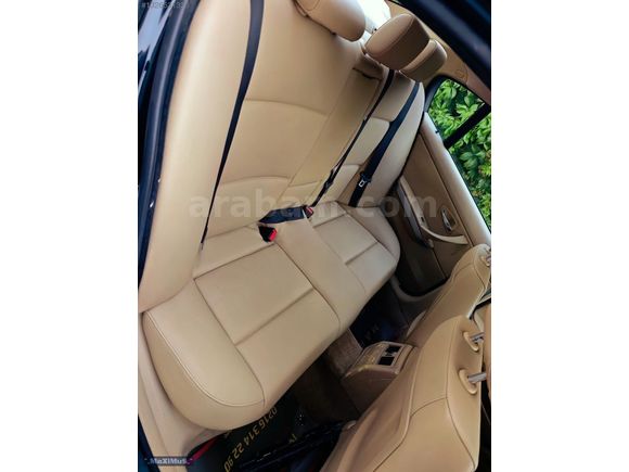 MaXiMuS tan 2007 E90 3.18i 150BG