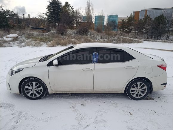 Sahibinden Toyota Corolla 1.4 D-4D Active 2014 Model Ankara 145.000 km Beyaz