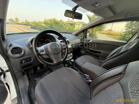 2013 OPEL CORSA 1.3 CDTI ESSENTİA G.GÖRÜŞ 152 BİN KMDE HATASIZ