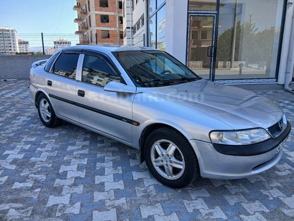Galeriden Opel Vectra 2.0 GLS 1996 Model Afyonkarahisar