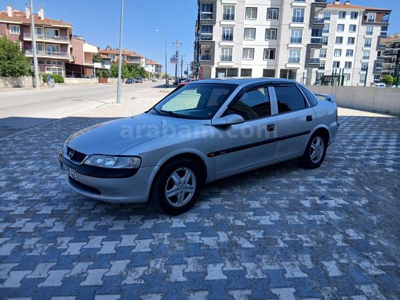 Galeriden Opel Vectra 2.0 GLS 1996 Model Afyonkarahisar