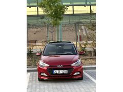 Sahibinden Hyundai i20 1.4 MPI Style 2017 Model  90.000 km Kırmızı