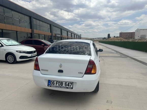 Galeriden Renault Clio 1.4 RNA 2001 Model Yozgat