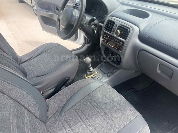 Galeriden Renault Clio 1.4 RNA 2001 Model Yozgat