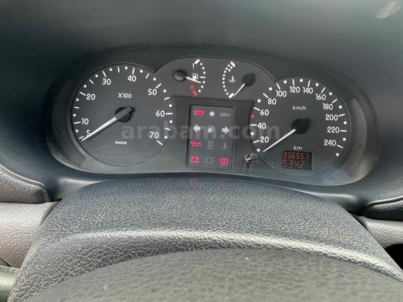 Galeriden Renault Clio 1.4 RNA 2001 Model Yozgat
