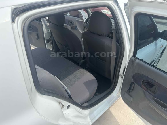Galeriden Renault Clio 1.4 RNA 2001 Model Yozgat