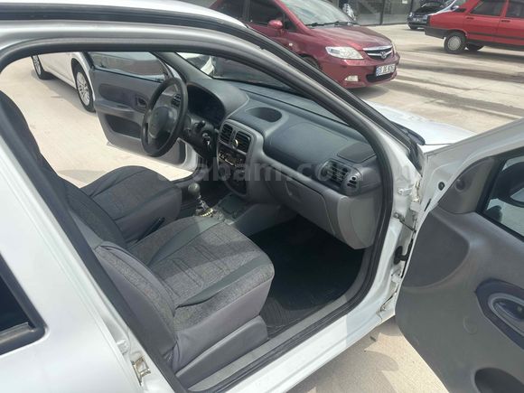 Galeriden Renault Clio 1.4 RNA 2001 Model Yozgat