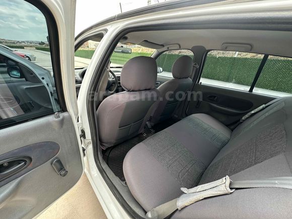 Galeriden Renault Clio 1.4 RNA 2001 Model Yozgat
