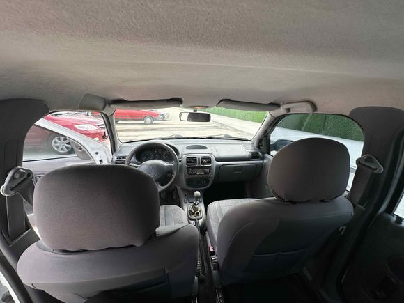 Galeriden Renault Clio 1.4 RNA 2001 Model Yozgat