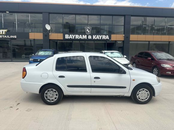 Galeriden Renault Clio 1.4 RNA 2001 Model Yozgat