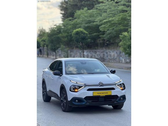 YILDIZ MOTORS | 2023 CİTROEN E C4X KABLOSUZ ŞARJ+ELEKTRİK KOLTUK