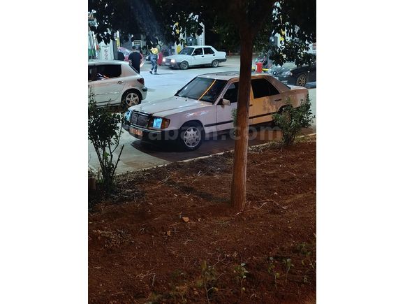 Sahibinden Mercedes - Benz E 200 d 1986 Model