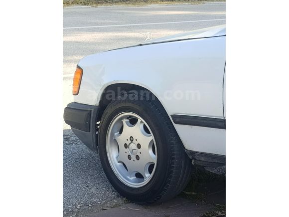 Sahibinden Mercedes - Benz E 200 d 1986 Model