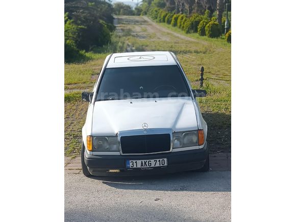 Sahibinden Mercedes - Benz E 200 d 1986 Model