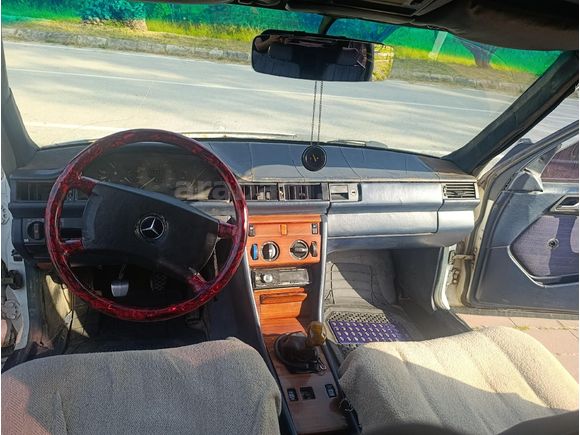 Sahibinden Mercedes - Benz E 200 d 1986 Model