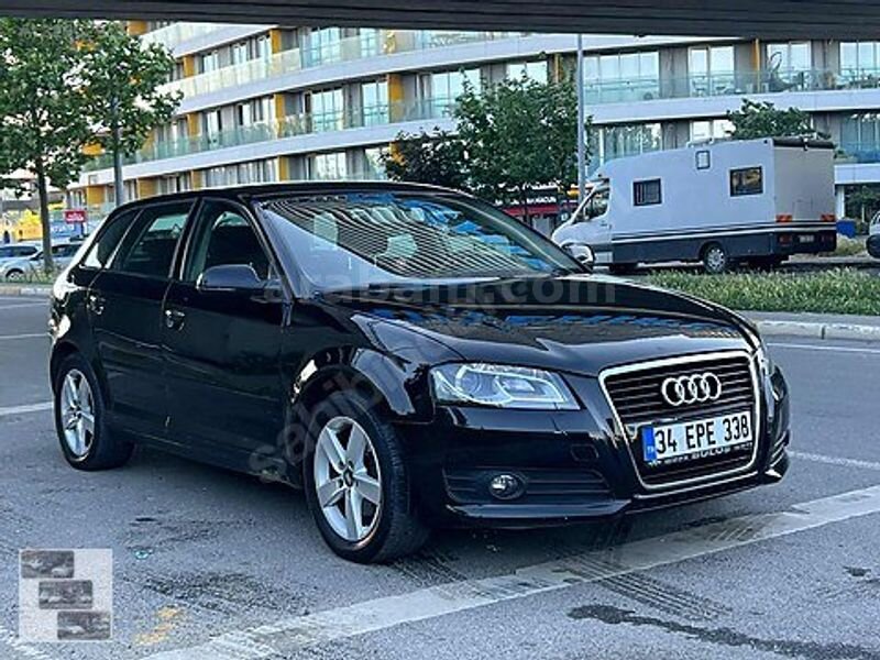 Galeriden Audi A3 Sportback 1.4 TFSI Attraction 2012 Model İstanbul 410.000 km Siyah