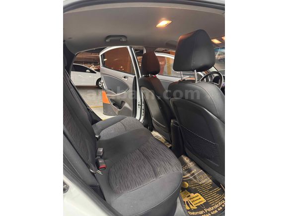 Sahibinden Hyundai Accent Blue 1.6 CRDI Mode Plus 2016 Model 