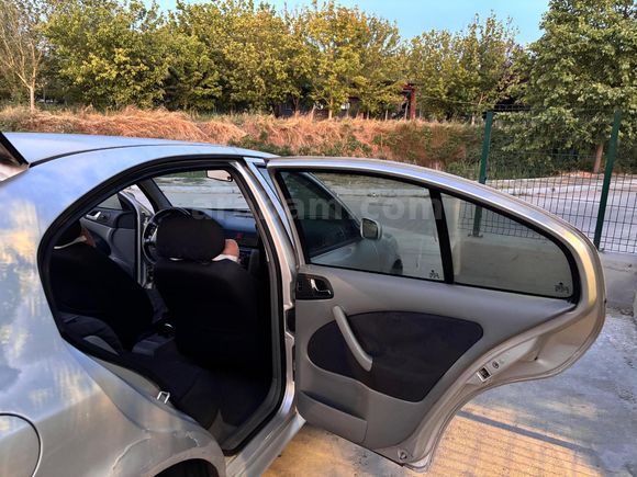 Sahibinden Skoda Octavia 1.6 GLX 2000 Model