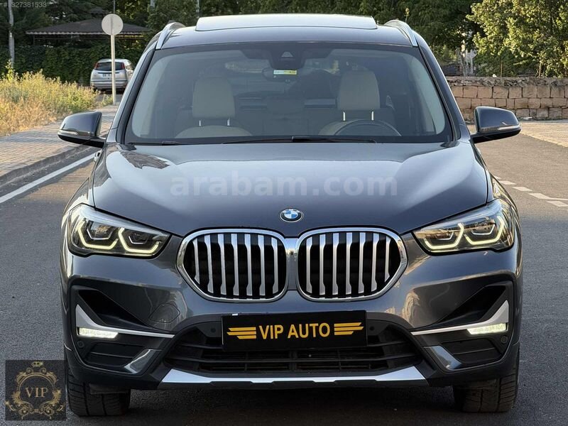 Galeriden BMW X1 16d sDrive X Line 2022 Model Kayseri 68.000 km Gri