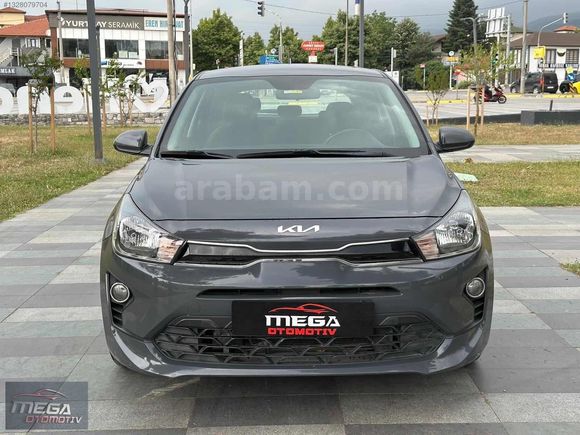MEGA OTOMOTİV'DEN İLK ELDEN BOYASIZ DEĞİŞENSİZ KİA RİO