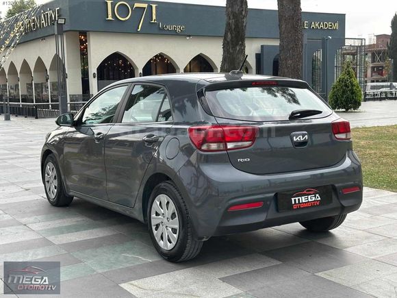 MEGA OTOMOTİV'DEN İLK ELDEN BOYASIZ DEĞİŞENSİZ KİA RİO