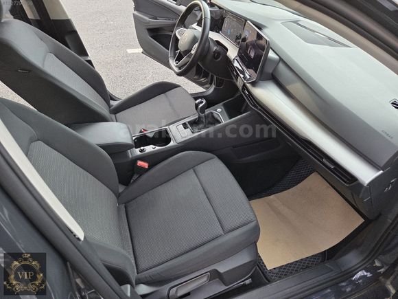 2024 MODEL GOLF 19.000 KM HATASIZ BOYASIZ
