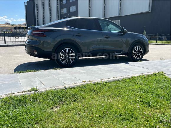 Sahibinden Citroen C4 X 1.2 PureTech Shine 2024 Model 