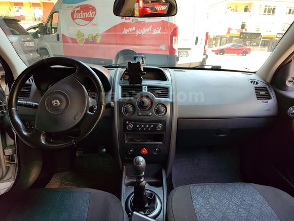 DEĞİŞENSİZ 2010 MODEL MEGANE 2 1.5dci 110hp