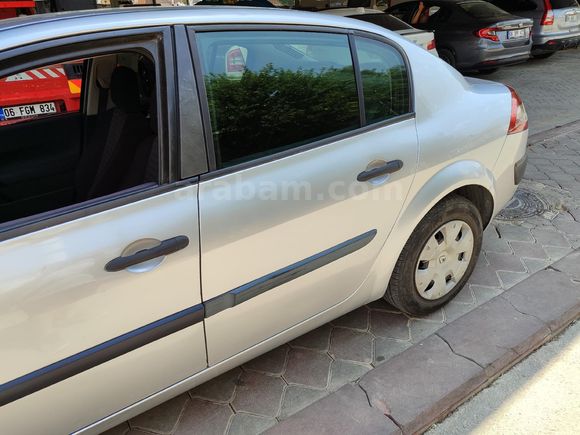 DEĞİŞENSİZ 2010 MODEL MEGANE 2 1.5dci 110hp