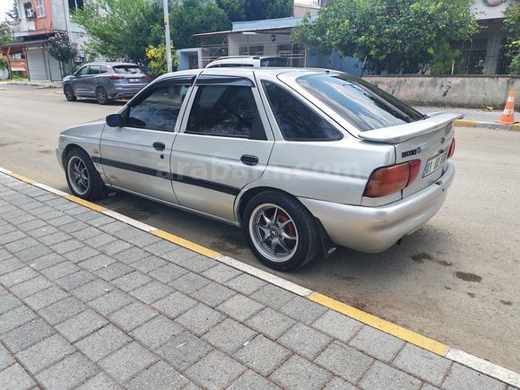 Sahibinden Klimalı Zetec Ford Escort 1.6 CLX 1995 Model