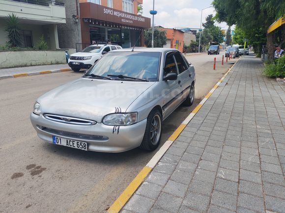 Sahibinden Klimalı Zetec Ford Escort 1.6 CLX 1995 Model