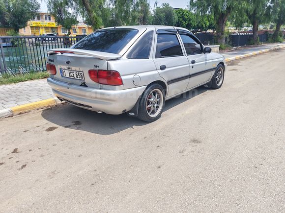 Sahibinden Klimalı Zetec Ford Escort 1.6 CLX 1995 Model