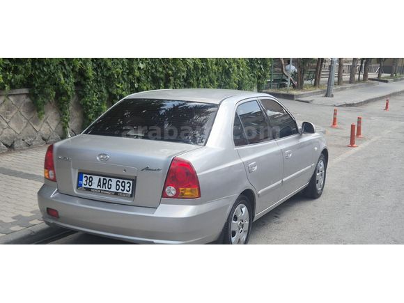 Değiçensiz Hyundai Accent 1.6 Admire 2004 Model Kayseri