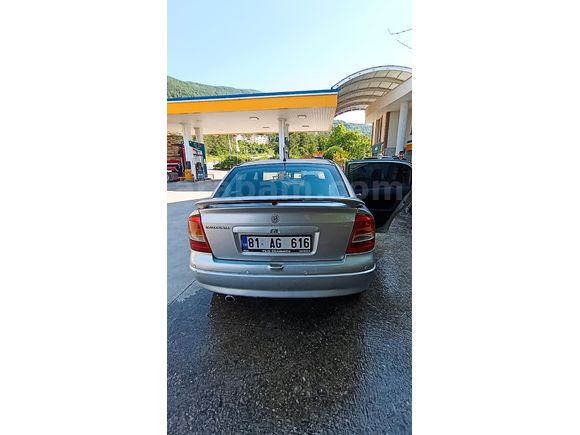 3. Sahibinden Saf benzinli otomatik